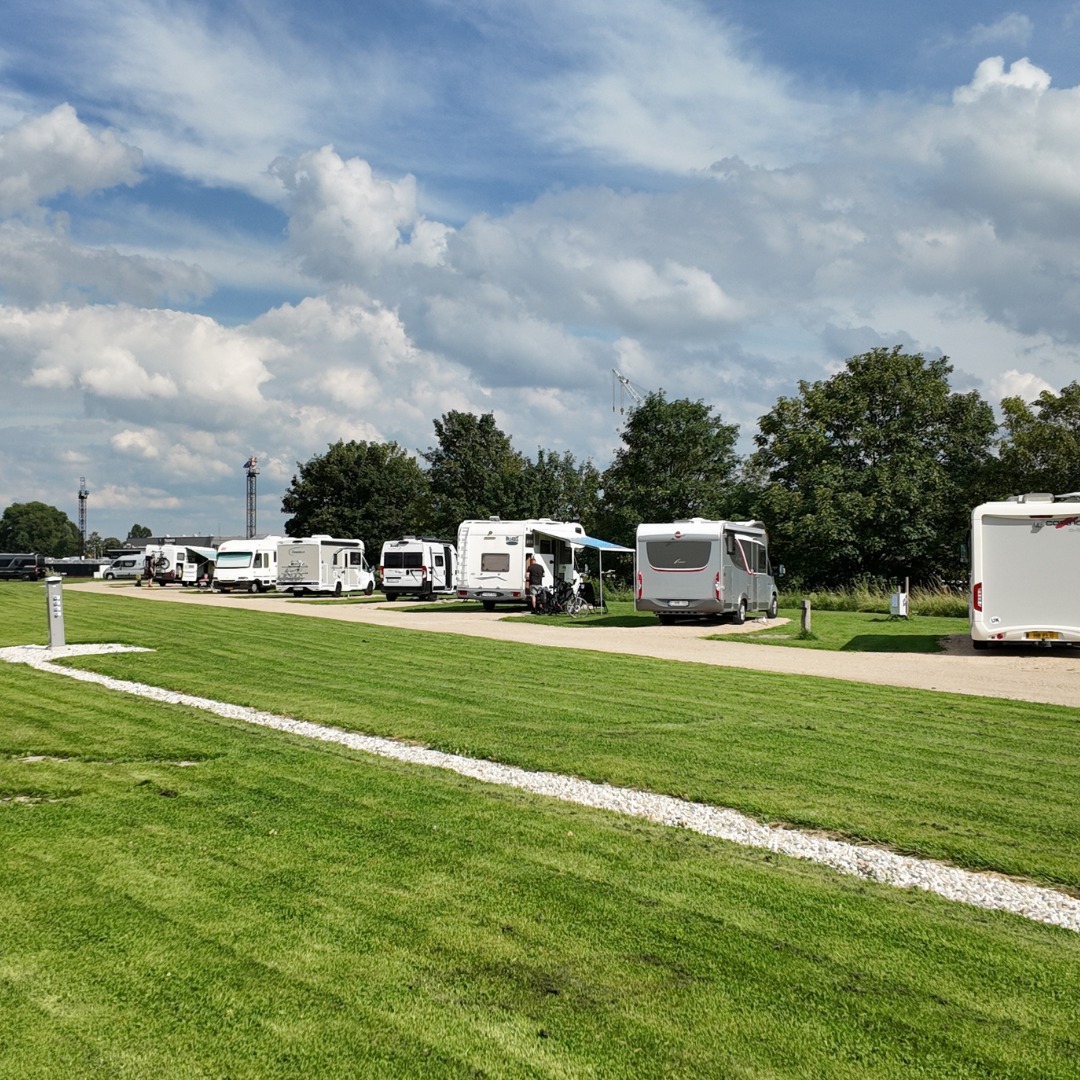 Camperplaats Heusden_Camperplaatsen met Campers